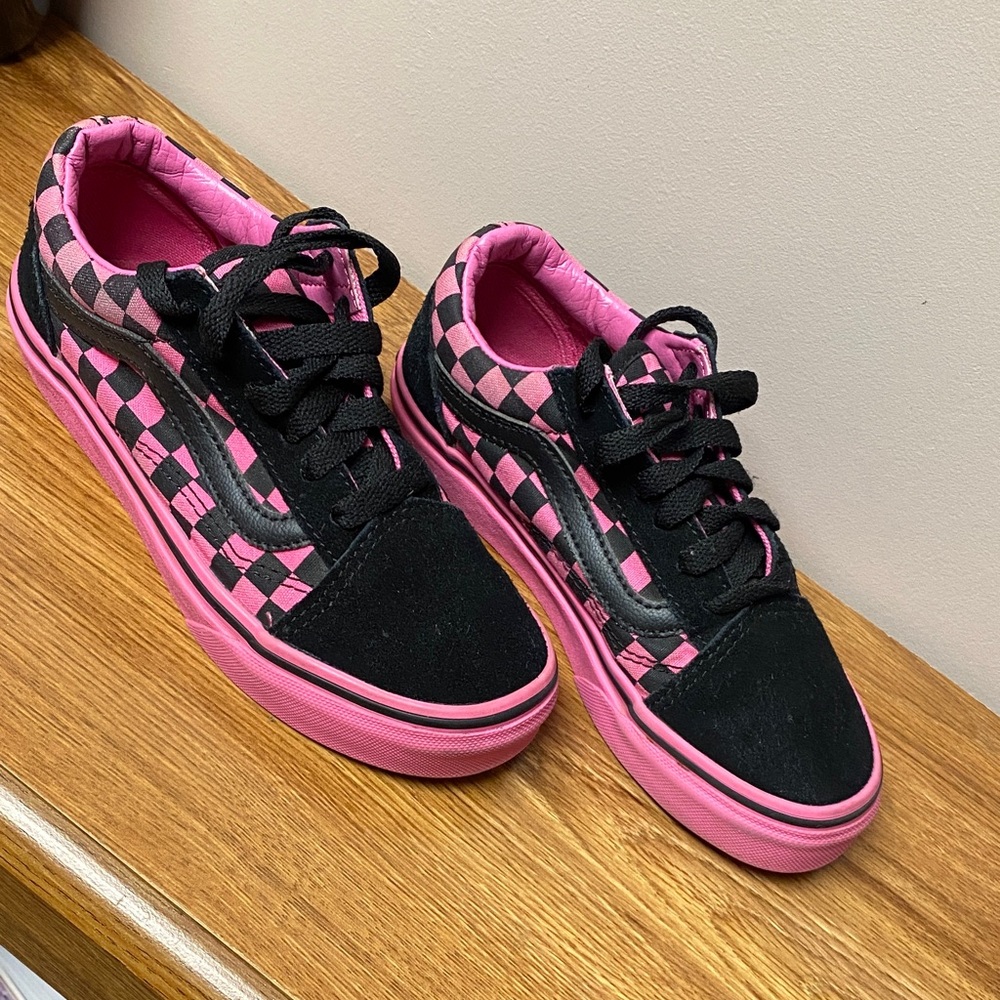 Girls' Black and Pink Checkered Vans